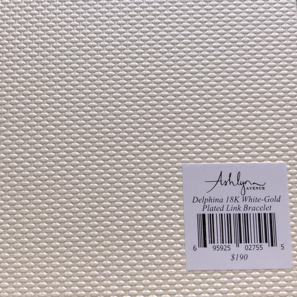 Delphina 18K White-Gold Link Bracelet - Picture 5 of 6